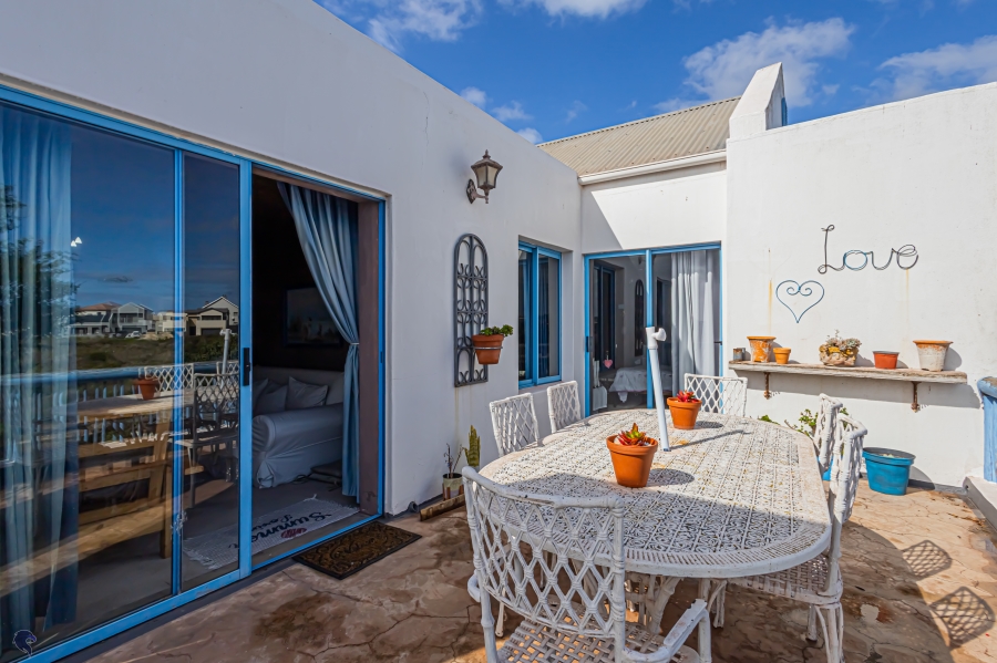 4 Bedroom Property for Sale in Blue Lagoon Western Cape